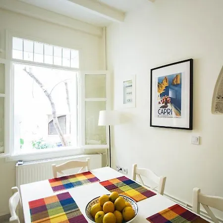 Vibrant Ottoman In Heart Of Venetian Town Chania (Crete)