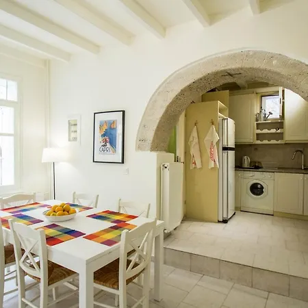 Vibrant Ottoman In Heart Of Venetian Town Casa vacanze