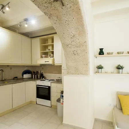 Casa vacanze Vibrant Ottoman In Heart Of Venetian Town